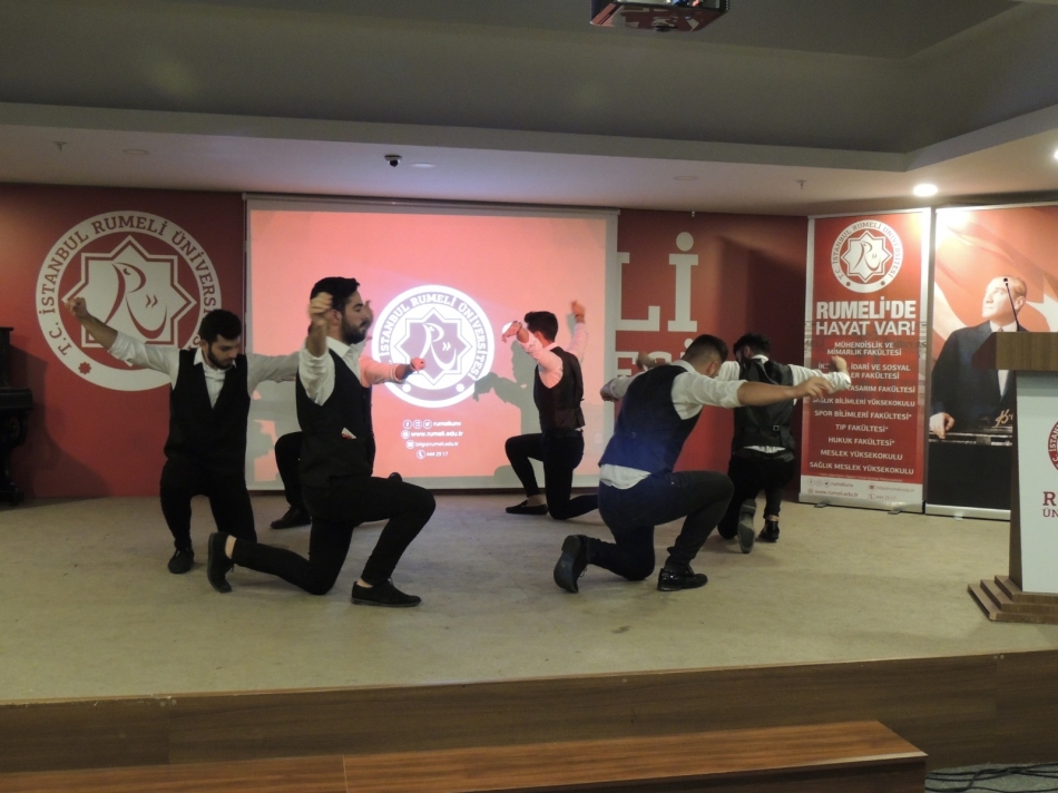 “Atatürk’ü anlamak” konulu program düzenlendi