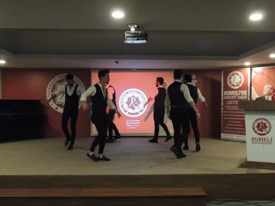 “Atatürk’ü anlamak” konulu program düzenlendi