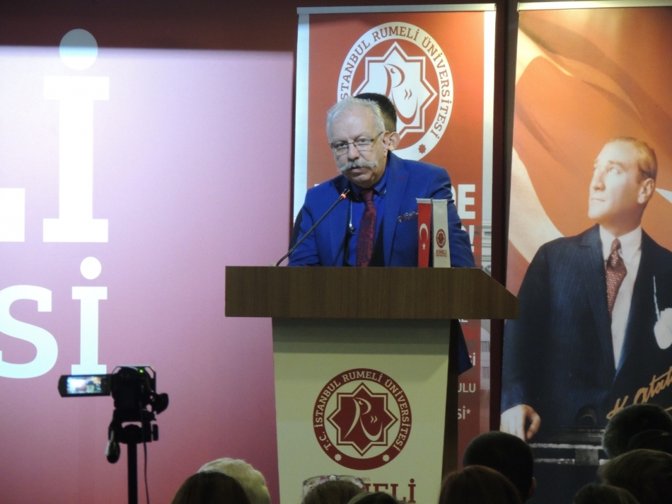 “Atatürk’ü anlamak” konulu program düzenlendi