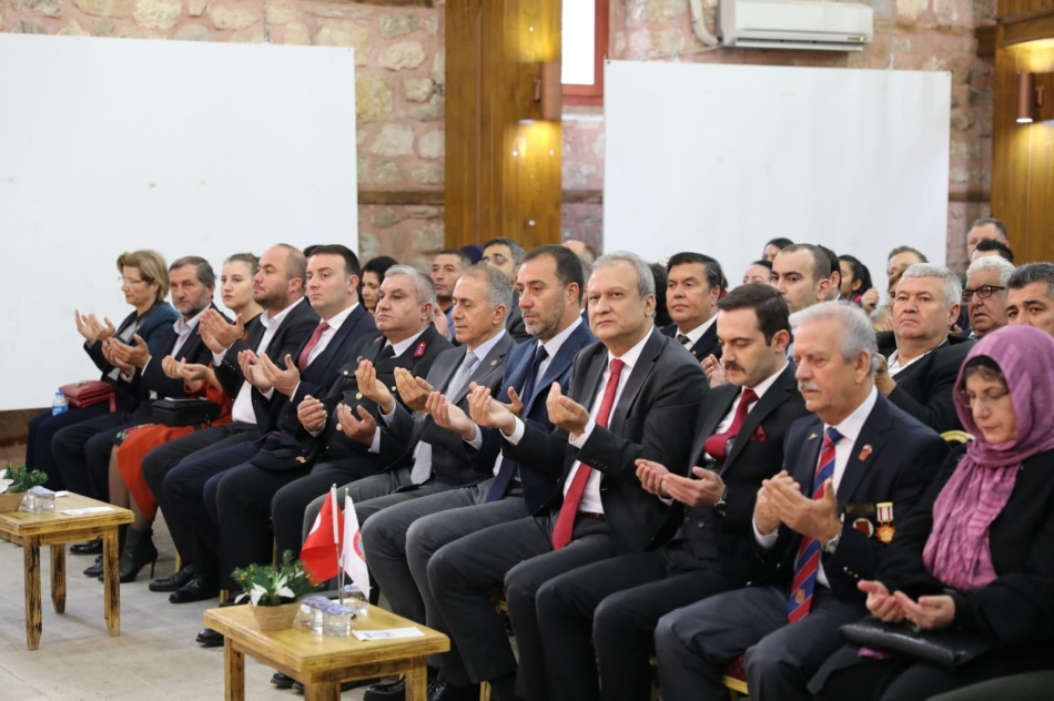 Kıbrıs Gazilerine madalya verildi