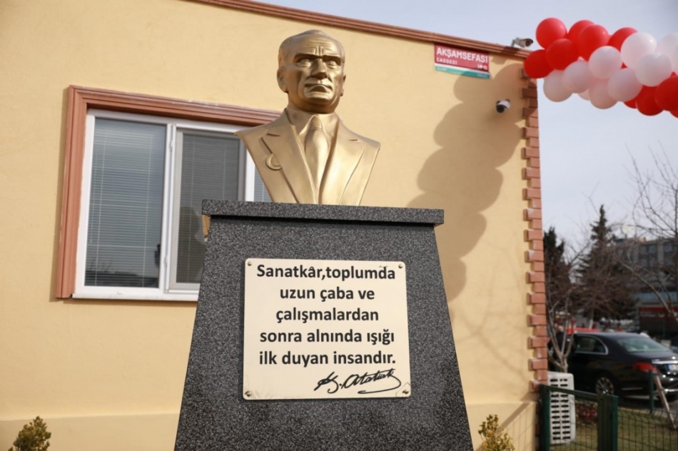 Silivri Sanayi'sinde Atatürk büstü törenle açıldı