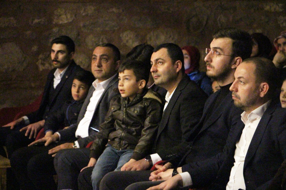 Kut Almış Gündoğdu beğeni kazandı
