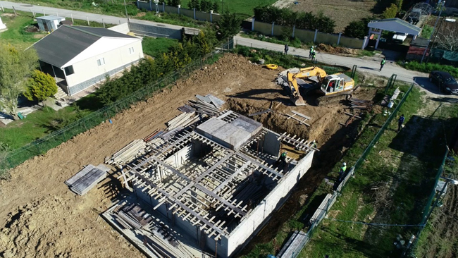 Silivri'de kaçak yapılar yıkıldı