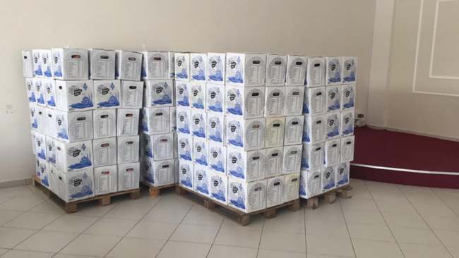 Hayırseverler erzak yardımına devam ediyor