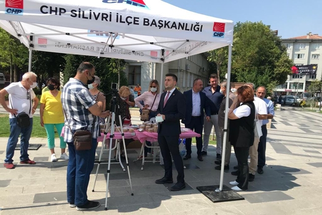 CHP'den aşure ikramı