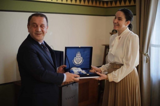 Işıklar, Saraybona'da İmamoğlu'nu temsil etti
