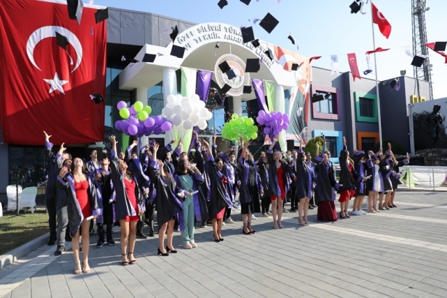 TÜRAM ilk mezunlarını verdi
