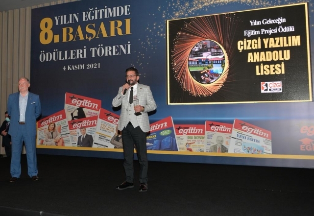 Başarı tesadüf değildir...