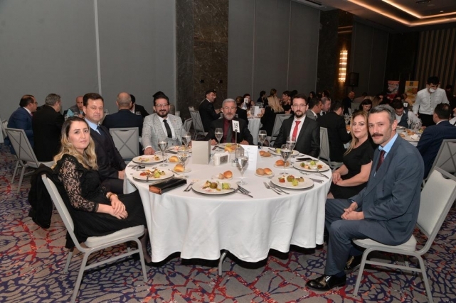 Başarı tesadüf değildir...