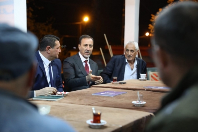 Gönül sofralarında binlerce vatandaş, aynı anda oruç açıyor...