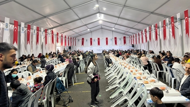 2 Bin kişilik iftar...