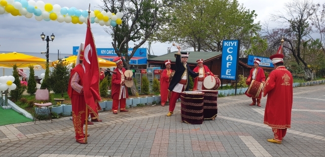 Kıyı Cafe Restoran açıldı...
