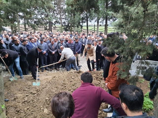 Hamdi Arkaz, toprağa verildi