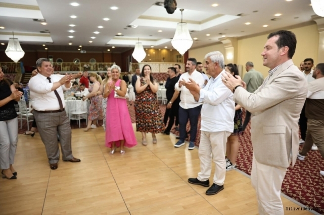 Fidan ve Kılıç aileleri mutlu günü 
