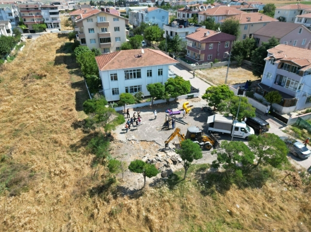 Balcıoğlu sahaya inerek projeleri gezdi