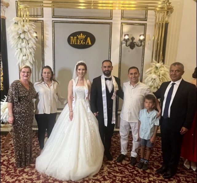 Solak ve Kaya ailelerinin mutlu günü! Hasan Solak kızını evlendirdi!