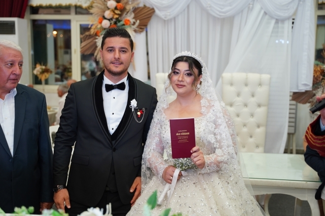 Silivri'de Görkemli Düğün: Rabia Yıldız ve Can Taşçı Evlendi