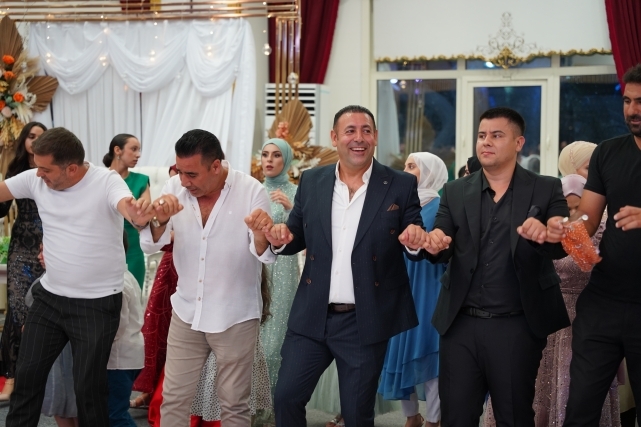 Silivri'de Görkemli Düğün: Rabia Yıldız ve Can Taşçı Evlendi