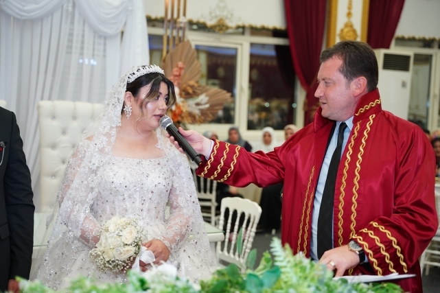 Silivri'de Görkemli Düğün: Rabia Yıldız ve Can Taşçı Evlendi
