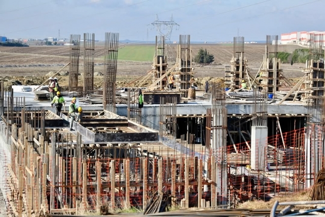 Silivri'de 5 bin kişiye istihdam sağlayacak proje hızla yükseliyor