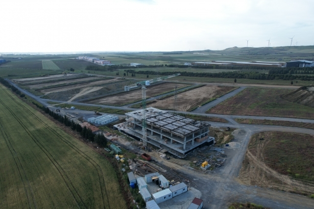 Silivri'de 5 bin kişiye istihdam sağlayacak proje hızla yükseliyor