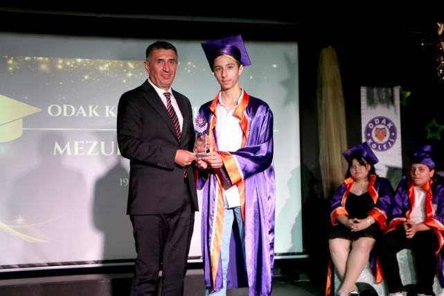Odak Koleji’nde 8. Sınıflar Mezuniyet Coşkusu