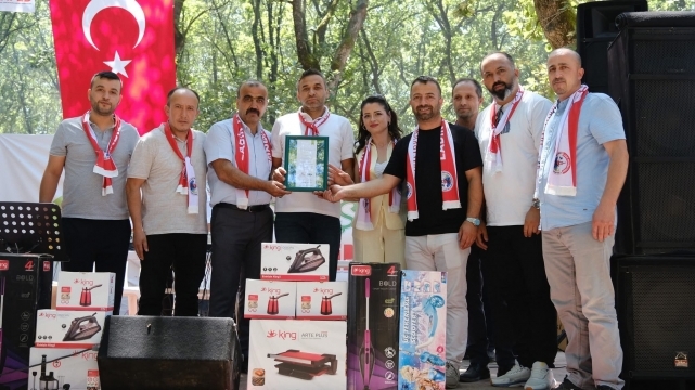 Ladikliler'in Piknik Şöleni Coşkuyla Gerçekleşti