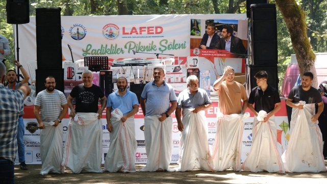 Ladikliler'in Piknik Şöleni Coşkuyla Gerçekleşti