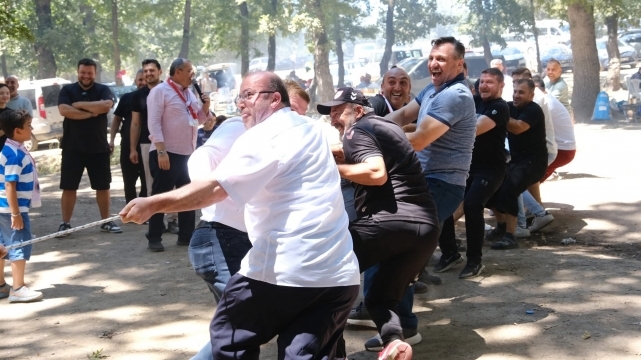 Ladikliler'in Piknik Şöleni Coşkuyla Gerçekleşti