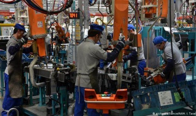 Türkiye ekonomisi üçüncü çeyrekte yüzde 7,4 büyüdü