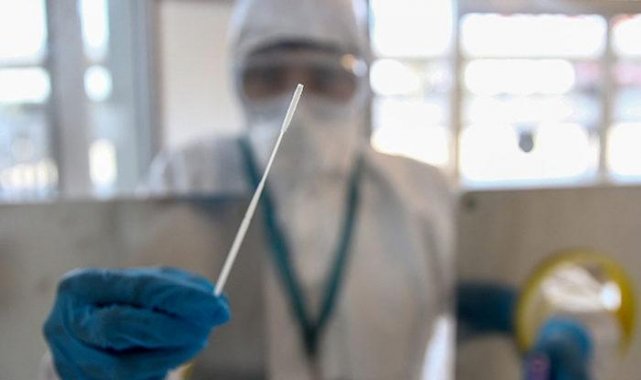 Aşısızlara PCR testi zorunluluğu kaldırıldı