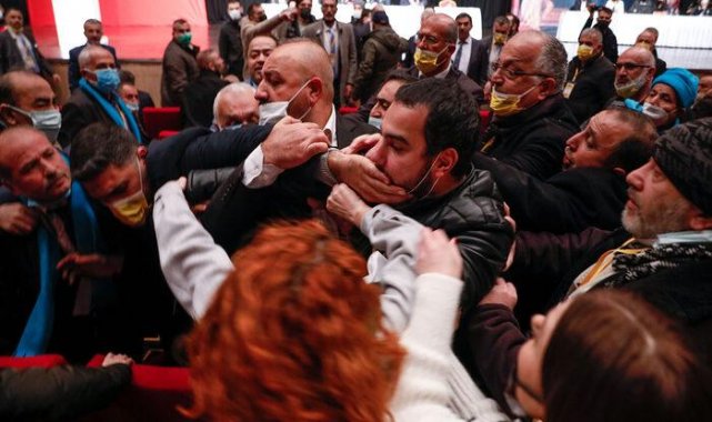Genel Kurul karıştı! Polis salona girdi