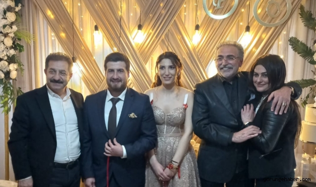 Özgür ve Pınar evlilik yolunda ilk adımlarını attı