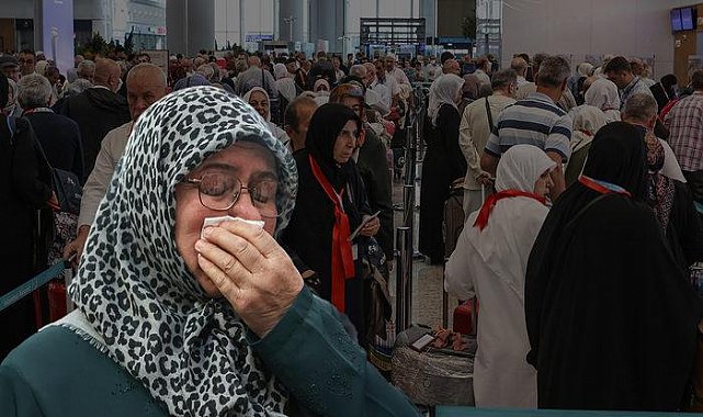 Hacı adayları İstanbul Havalimanı'ndan böyle uğurlandılar…
