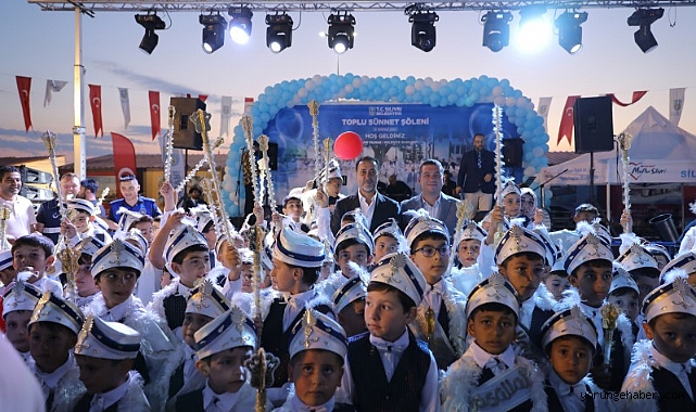 Silivri'de 220 çocuk sünnet şöleninde eğlendi