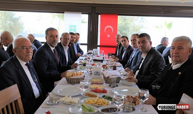 Toğan ve Yılmaz muhtarlarla buluştu