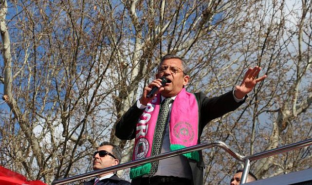 Özel'den 'para sayma' görüntüsüne yeni açıklama...