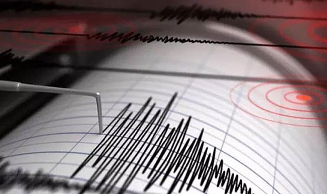 Ege Denizi'nde korkutan deprem