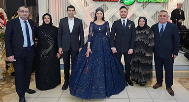 Karasansar ve Çom aileleri bu mutlu günde bir aradaydı